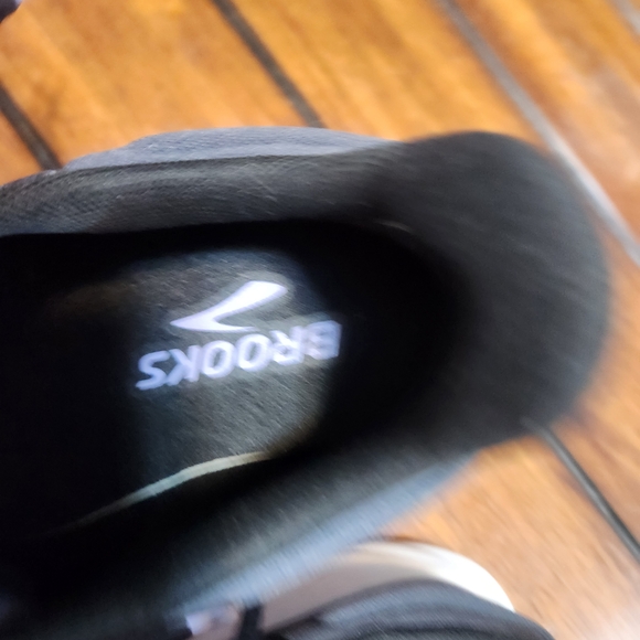 Brooks Anthem 6 Gray With Lavender Running Shoes - Picture 3 of 8